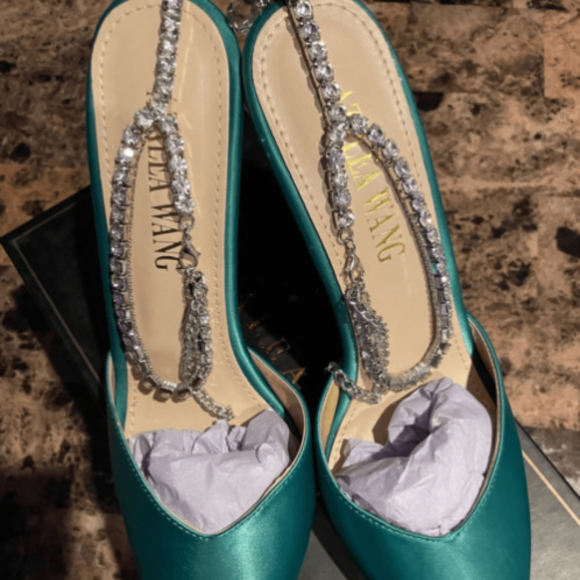 Azalea Wang heels - Picture 5 of 7